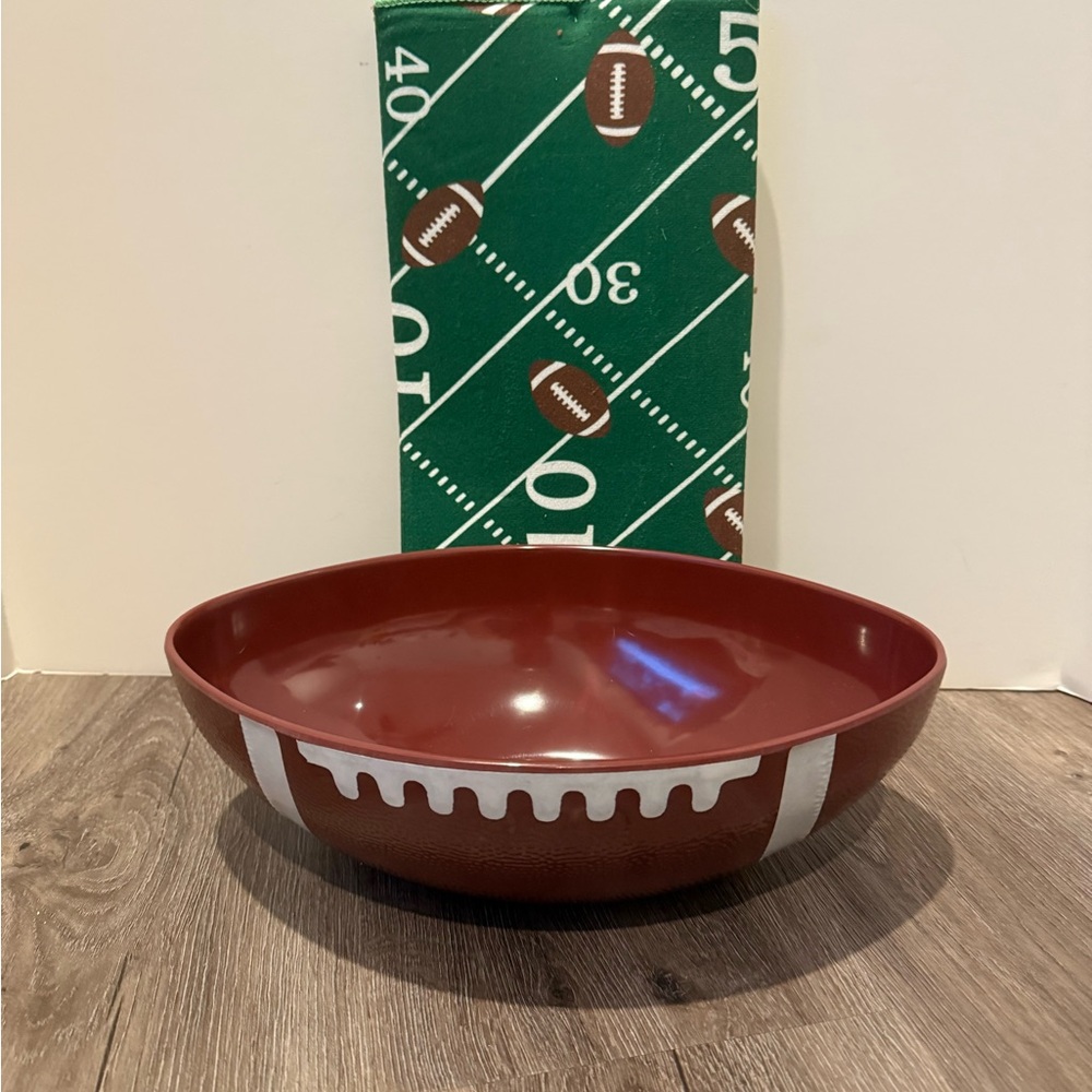🍁 Super Cute Football Themed Bowl and Drying Mat- NWT